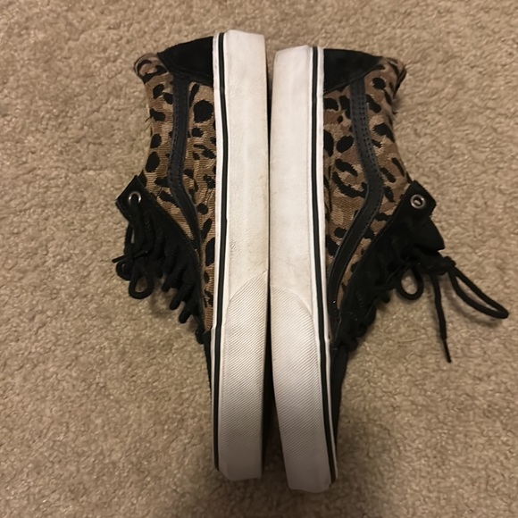 Vans - Picture 10 of 10